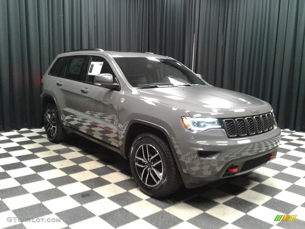 2019 Grand Cherokee Trailhawk 4x4 - Sting-Gray / Ruby Red/Black photo #4