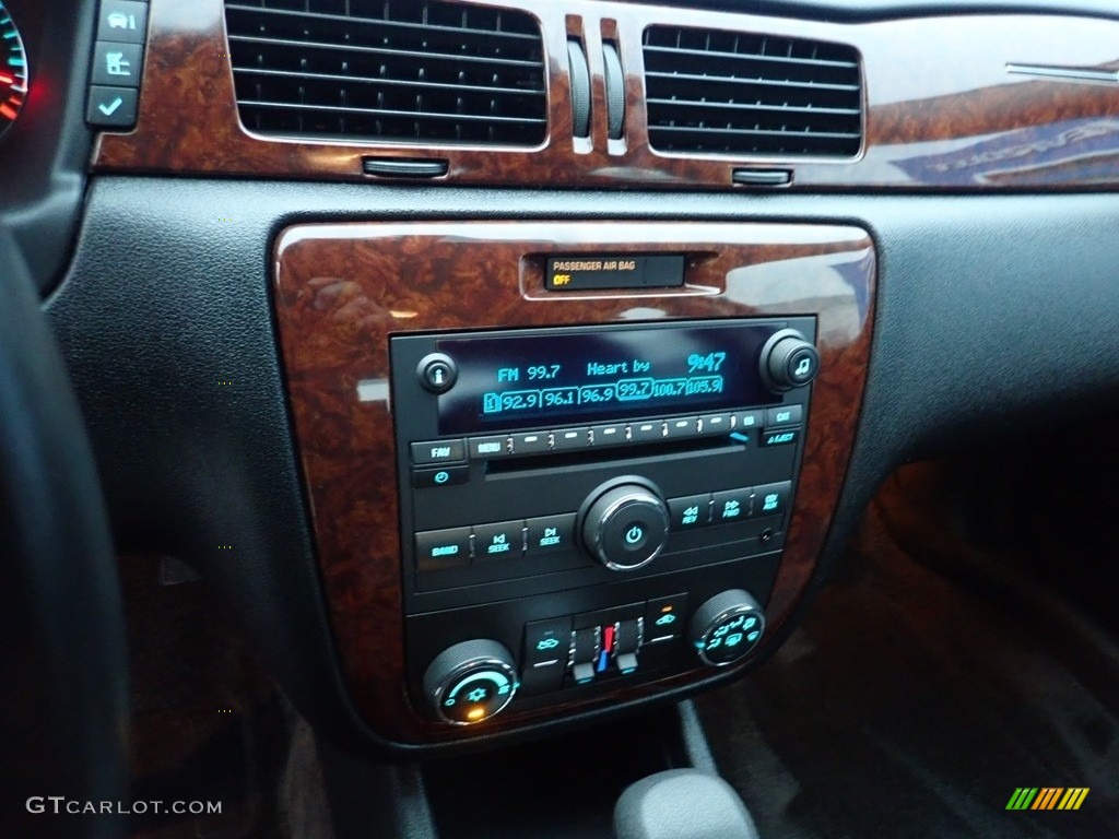 2011 Impala LT - Black / Ebony photo #28