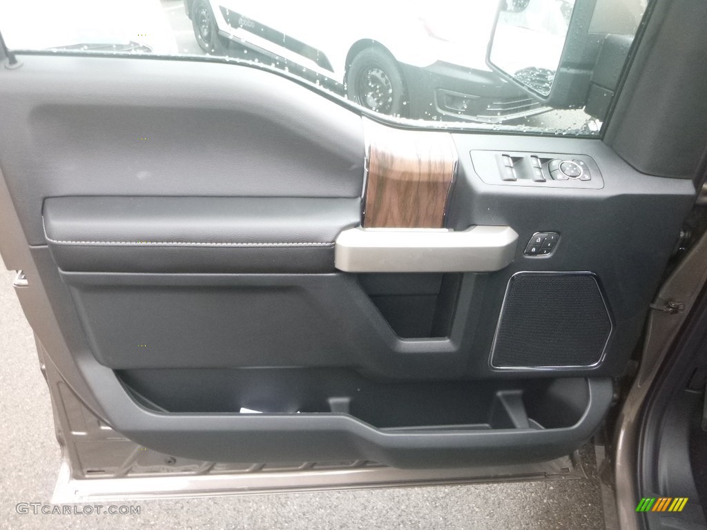 2019 Ford F150 Lariat SuperCrew Black Door Panel Photo #134258506