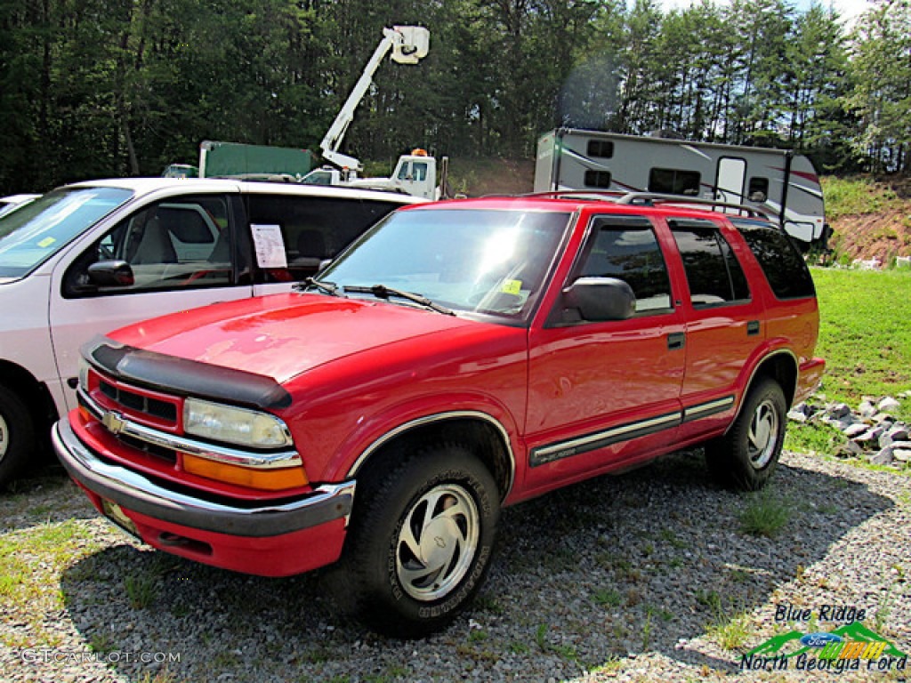 2001 Blazer LT 4x4 - Victory Red / Graphite photo #1