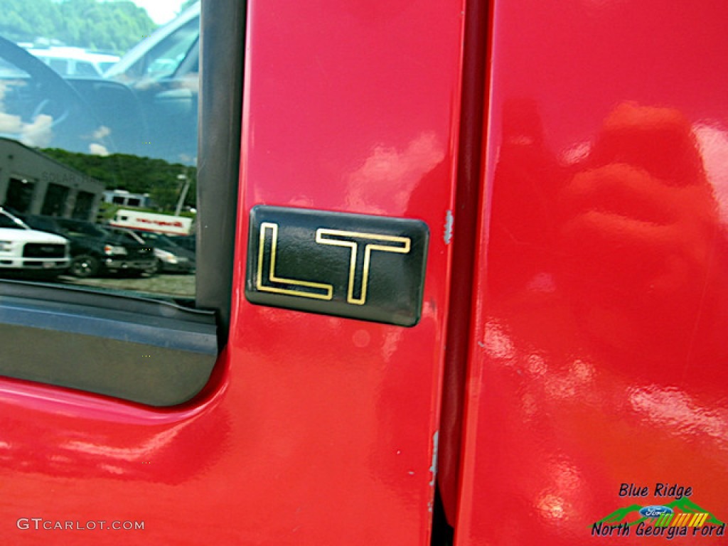 2001 Blazer LT 4x4 - Victory Red / Graphite photo #11
