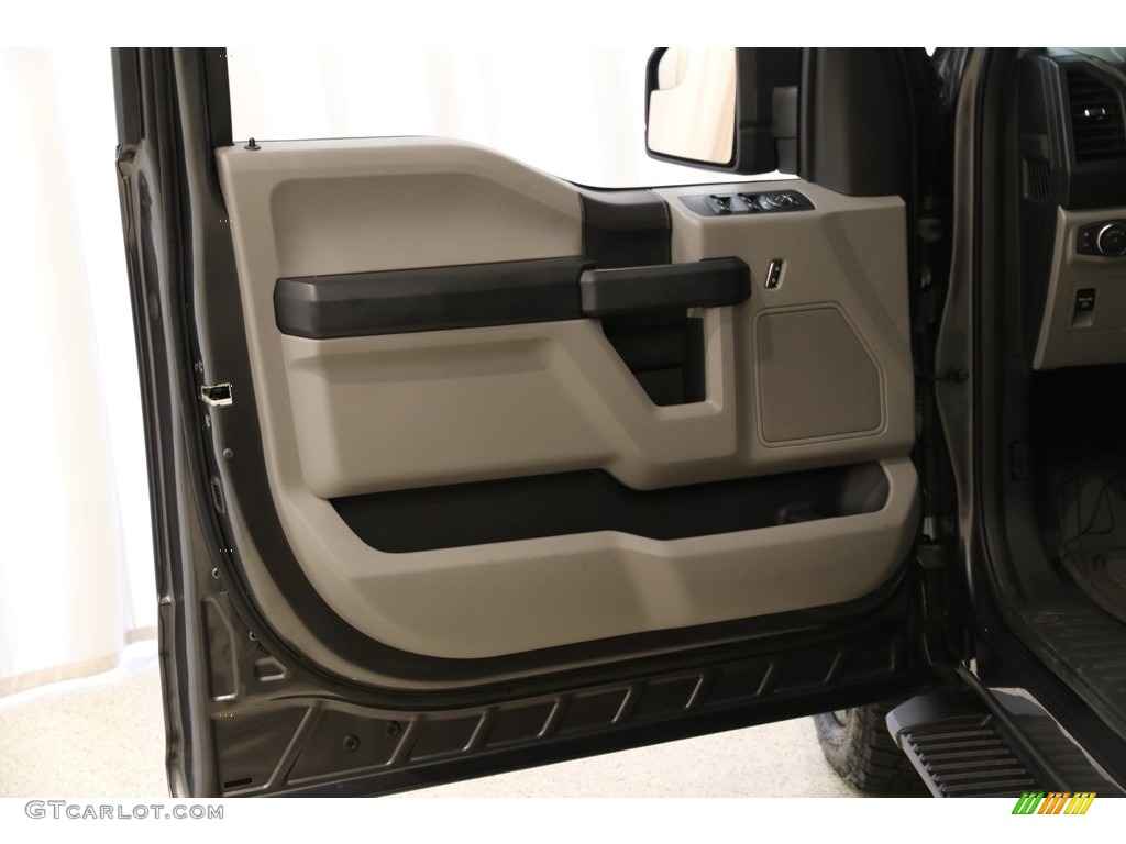 2016 F150 XL SuperCrew 4x4 - Magnetic / Medium Earth Gray photo #4