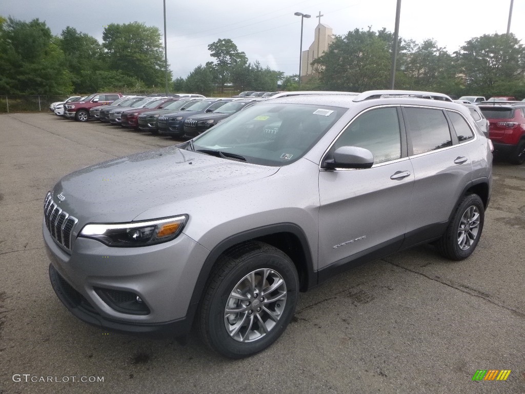 2019 Cherokee Latitude Plus 4x4 - Billet Silver Metallic / Black photo #1