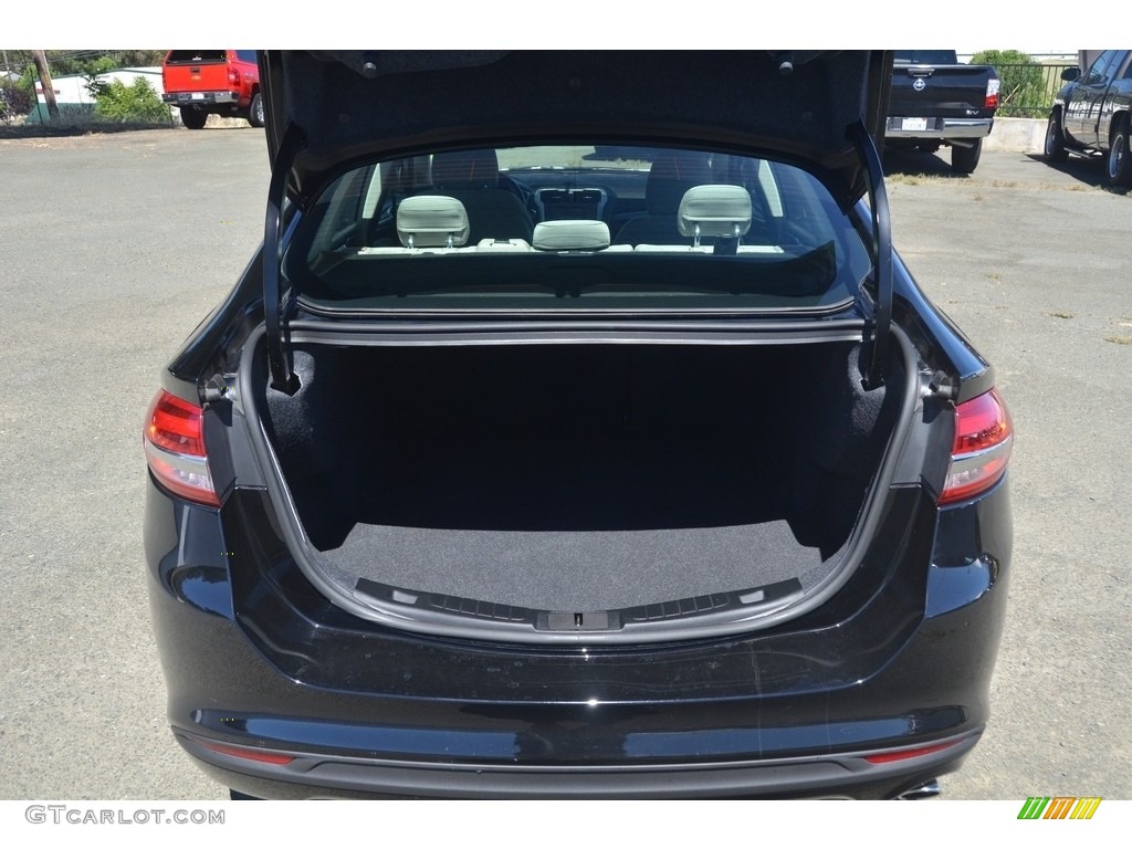 2018 Fusion S - Shadow Black / Medium Light Stone photo #11