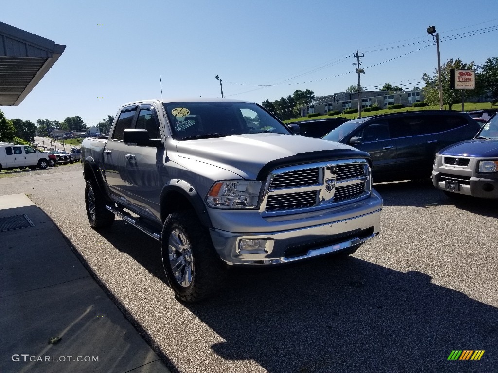 2012 Ram 1500 SLT Crew Cab 4x4 - Bright Silver Metallic / Dark Slate Gray/Medium Graystone photo #4