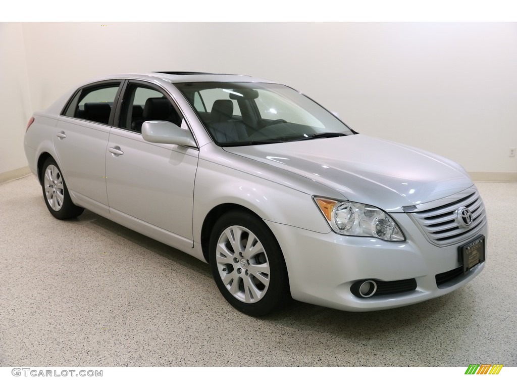 2010 Avalon XL - Classic Silver Metallic / Dark Charcoal photo #1