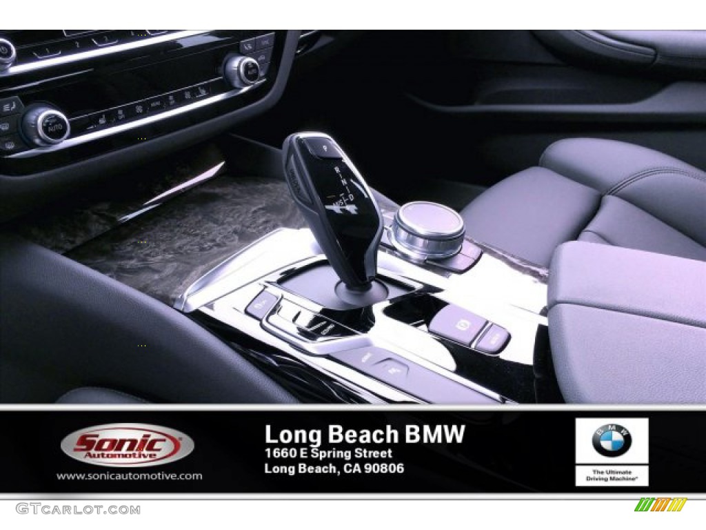 2019 5 Series 530e iPerformance Sedan - Jet Black / Black photo #6