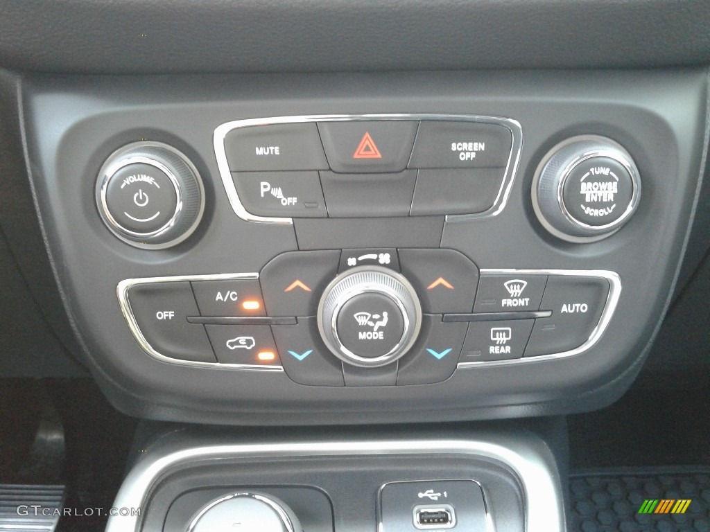 2019 Compass Sport 4x4 - Sting-Gray / Black photo #26