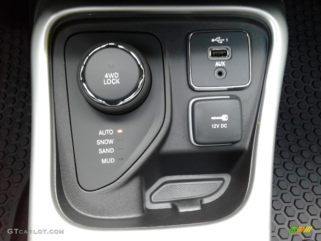 2019 Compass Sport 4x4 - Sting-Gray / Black photo #27
