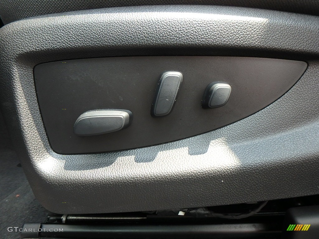 2019 GMC Sierra 1500 Limited SLE Double Cab 4WD Controls Photo #134281846