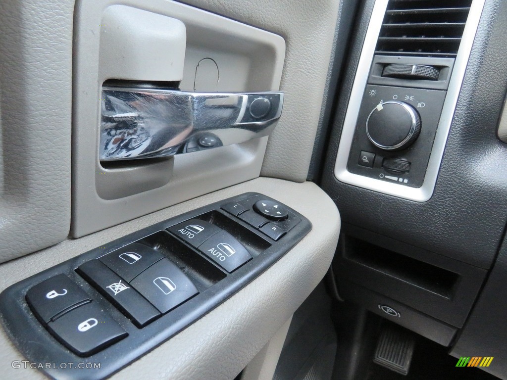 2010 Ram 1500 SLT Crew Cab 4x4 - Stone White / Dark Slate/Medium Graystone photo #21