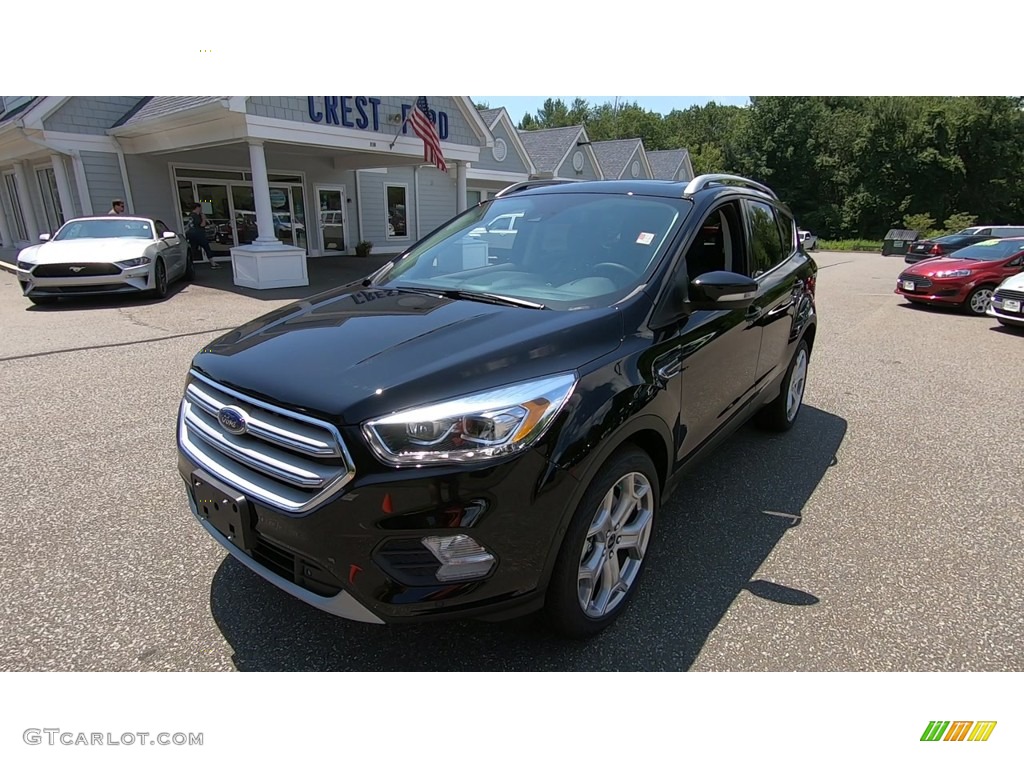 2019 Escape Titanium 4WD - Agate Black / Chromite Gray/Charcoal Black photo #3