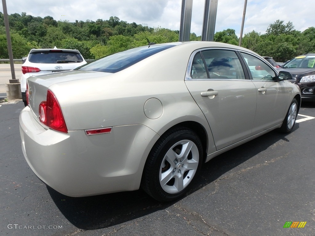 2011 Malibu LS - Gold Mist Metallic / Cocoa/Cashmere photo #9