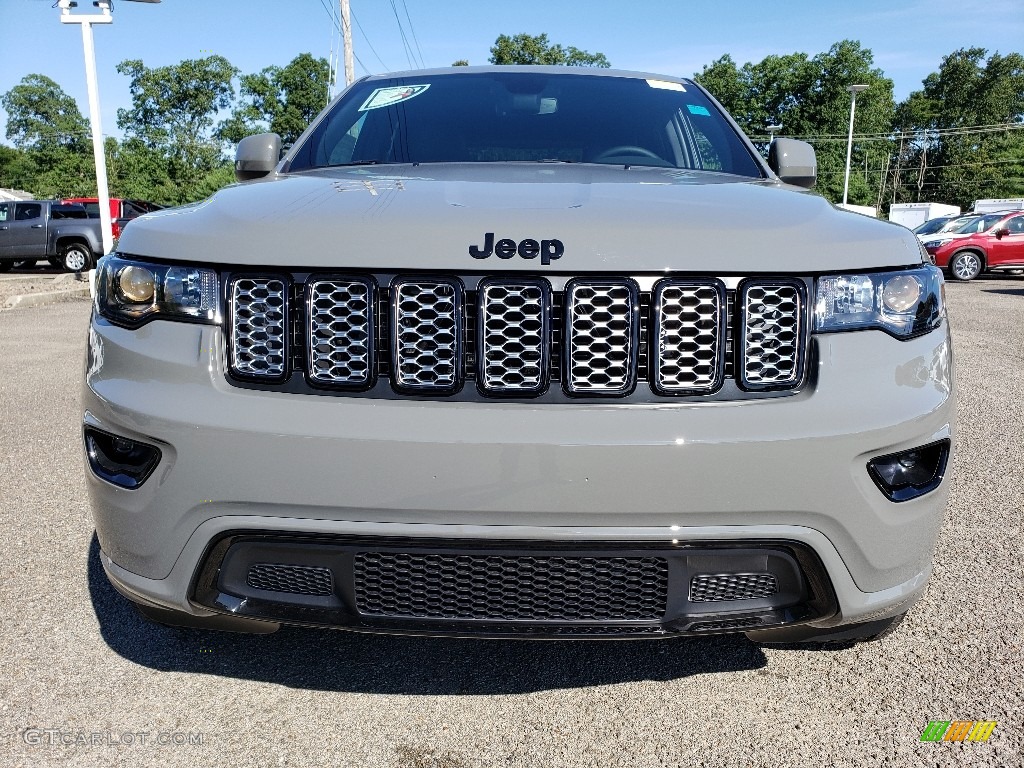 2019 Grand Cherokee Altitude 4x4 - Sting-Gray / Black photo #2
