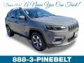 Sting-Gray - Cherokee Limited 4x4 Photo No. 1
