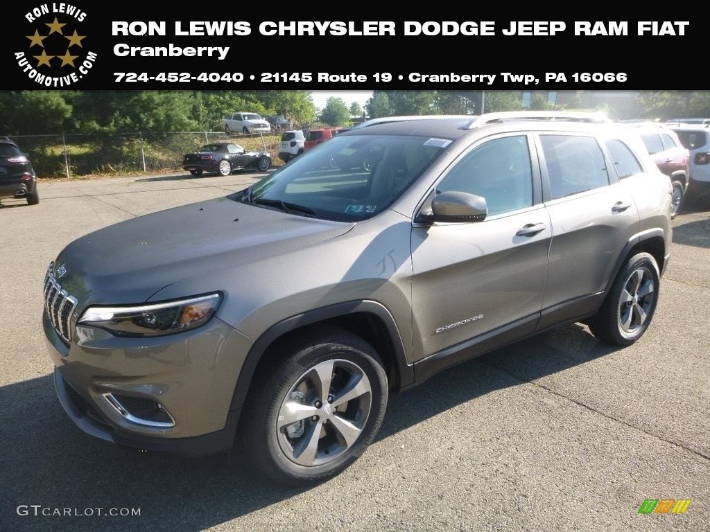 2019 Cherokee Limited 4x4 - Light Brownstone Pearl / Black/Ski Grey photo #1