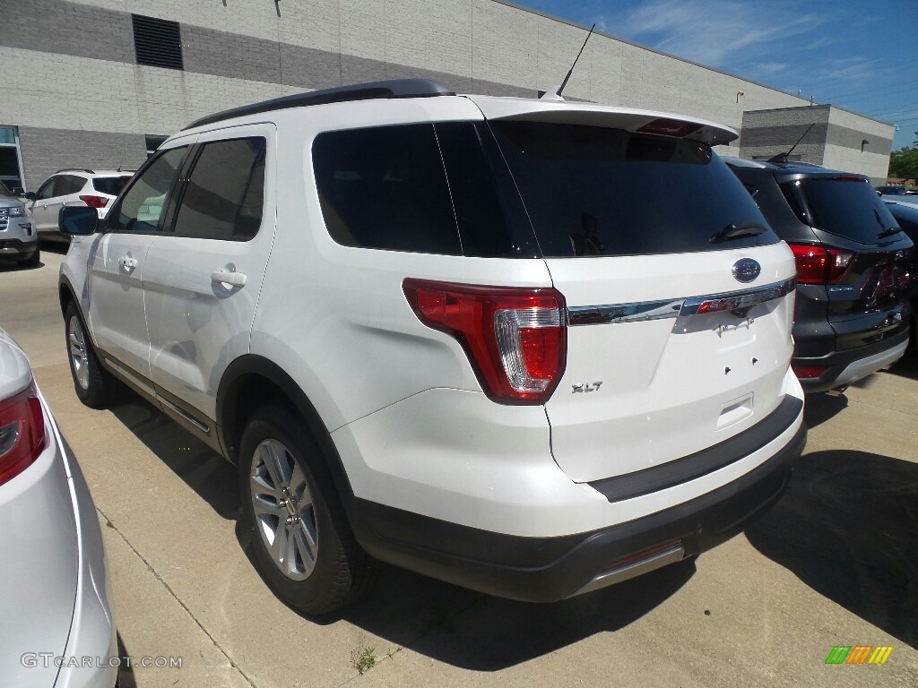 2019 Explorer XLT 4WD - White Platinum / Medium Black photo #3