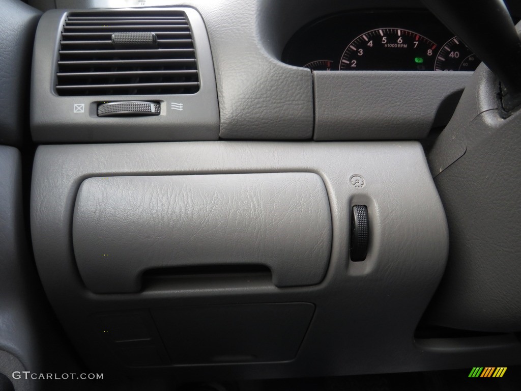 2006 Camry LE - Sky Blue Pearl / Dark Charcoal photo #33