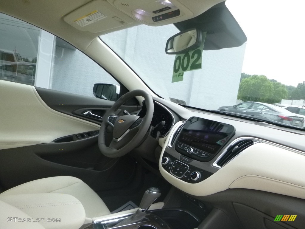 2020 Chevrolet Malibu LT Dark Atmosphere/Light Wheat Dashboard Photo #134306014