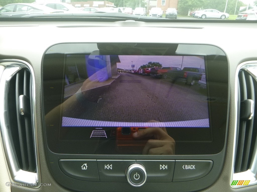 2020 Chevrolet Malibu LT Controls Photo #134306209