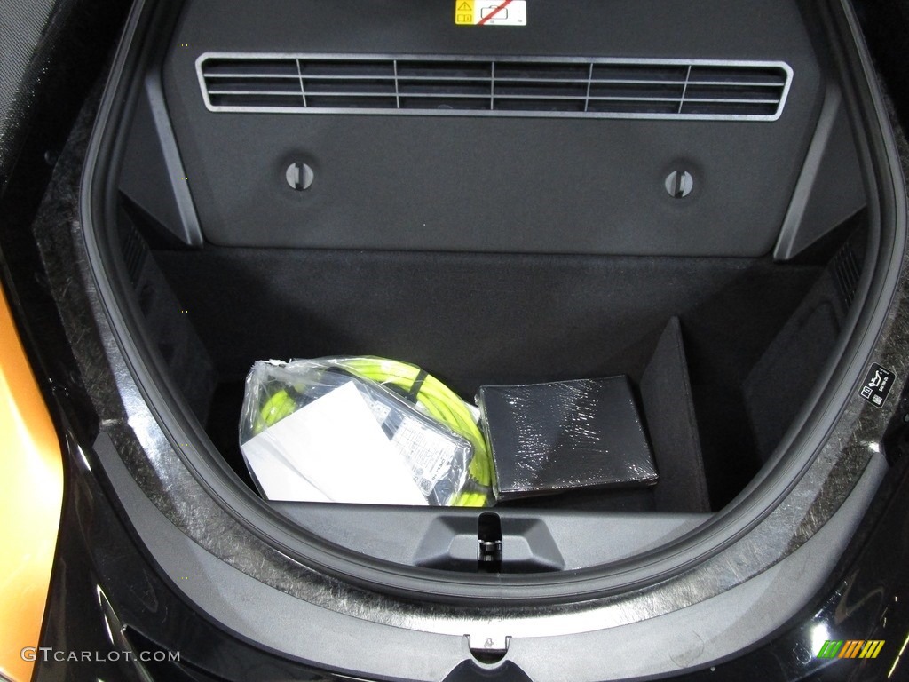 2019 BMW i8 Roadster Trunk Photo #134307463