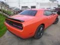 Go Mango - Challenger SXT AWD Photo No. 5