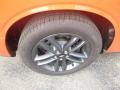 Go Mango - Challenger SXT AWD Photo No. 9