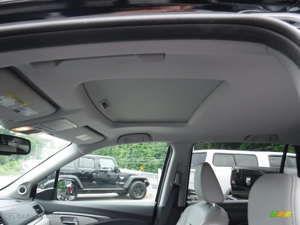 2016 Pilot EX-L AWD - Crystal Black Pearl / Gray photo #11
