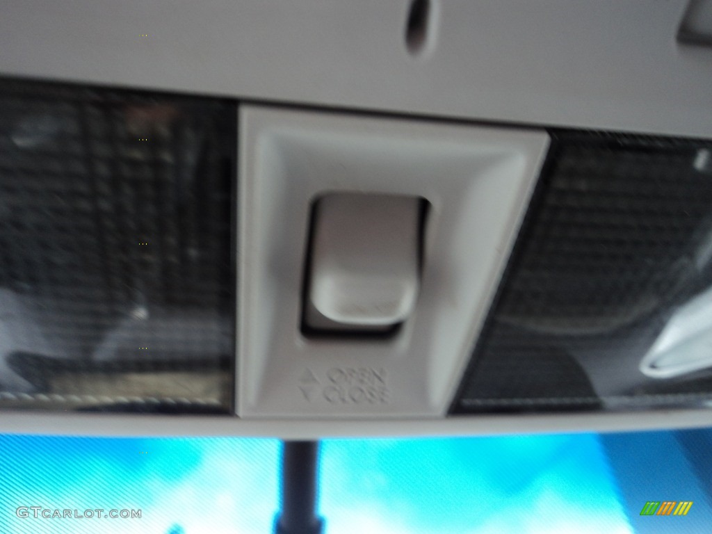 2010 Forester 2.5 X Premium - Obsidian Black Pearl / Platinum photo #22