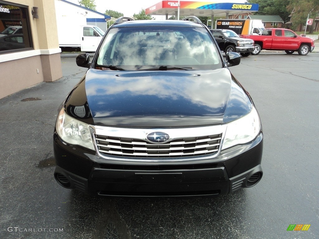 2010 Forester 2.5 X Premium - Obsidian Black Pearl / Platinum photo #25