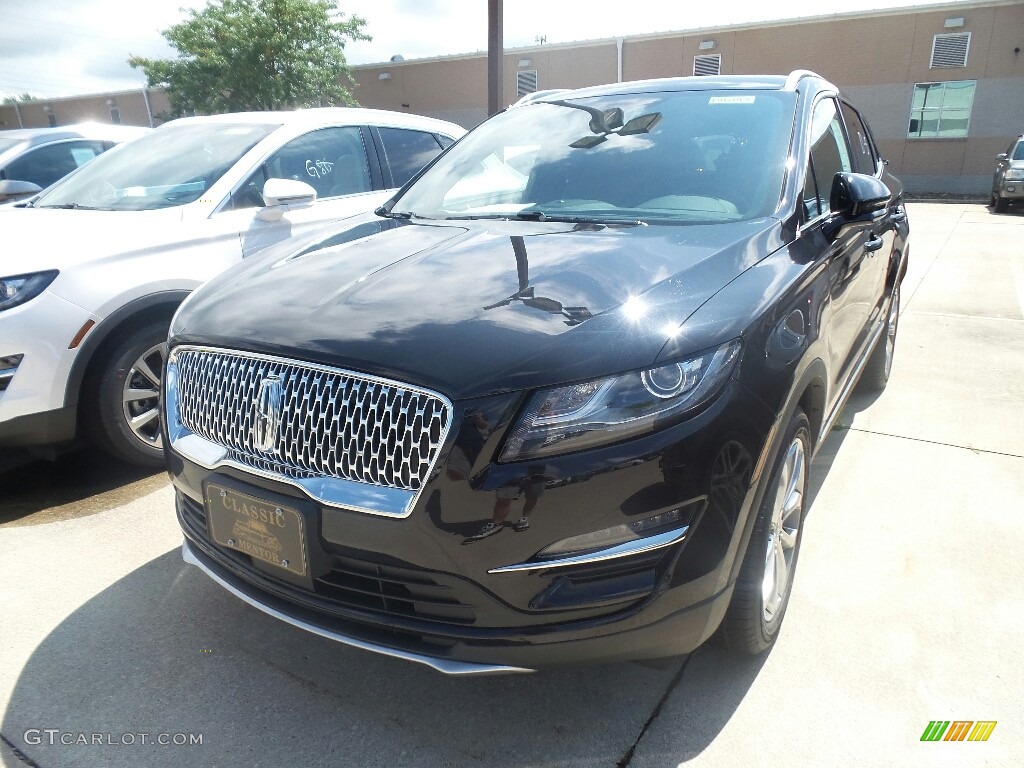 2019 MKC Select - Infinite Black Metallic / Ebony photo #1