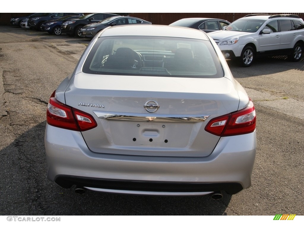 2017 Altima 2.5 S - Brilliant Silver / Charcoal photo #6