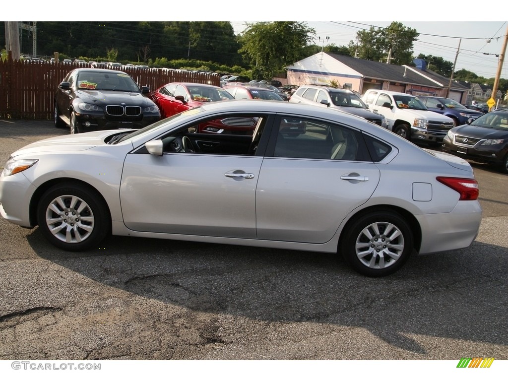 2017 Altima 2.5 S - Brilliant Silver / Charcoal photo #8