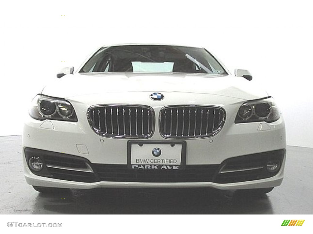 2016 5 Series 535i xDrive Sedan - Alpine White / BMW Individual Amaro Brown photo #5