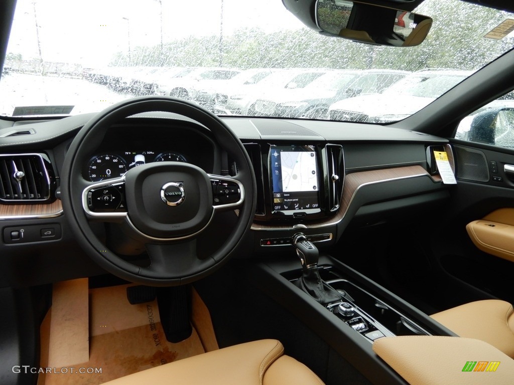 Amber Interior 2020 Volvo XC60 T5 AWD Inscription Photo #134341434