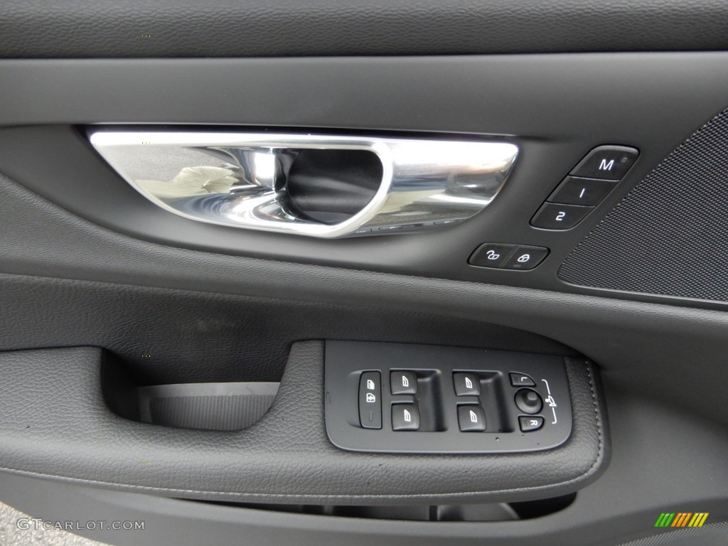 2020 Volvo V60 Cross Country T5 AWD Charcoal Door Panel Photo #134341920