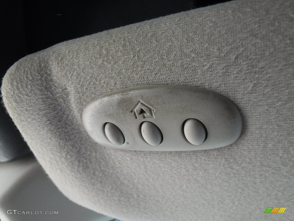 2007 Solara SLE V6 Convertible - Blizzard White Pearl / Ivory photo #24