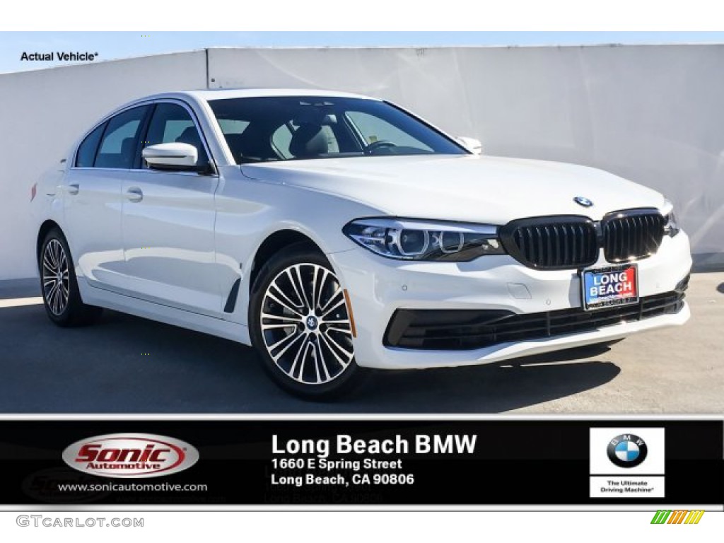 2019 5 Series 530e iPerformance Sedan - Alpine White / Black photo #1