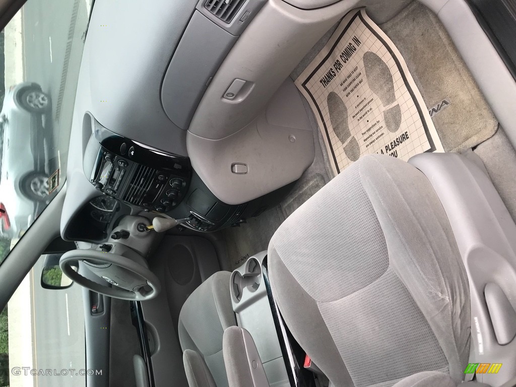 2004 Sienna LE - Phantom Gray Pearl / Stone Gray photo #10