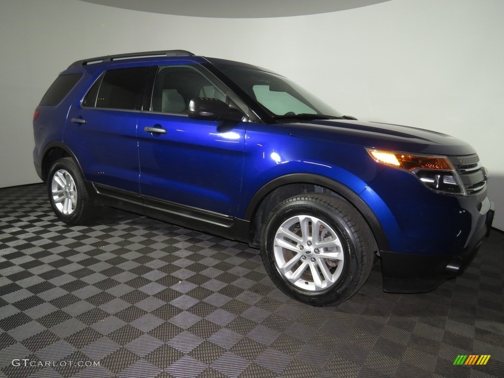 2015 Explorer 4WD - Deep Impact Blue / Medium Light Stone photo #2