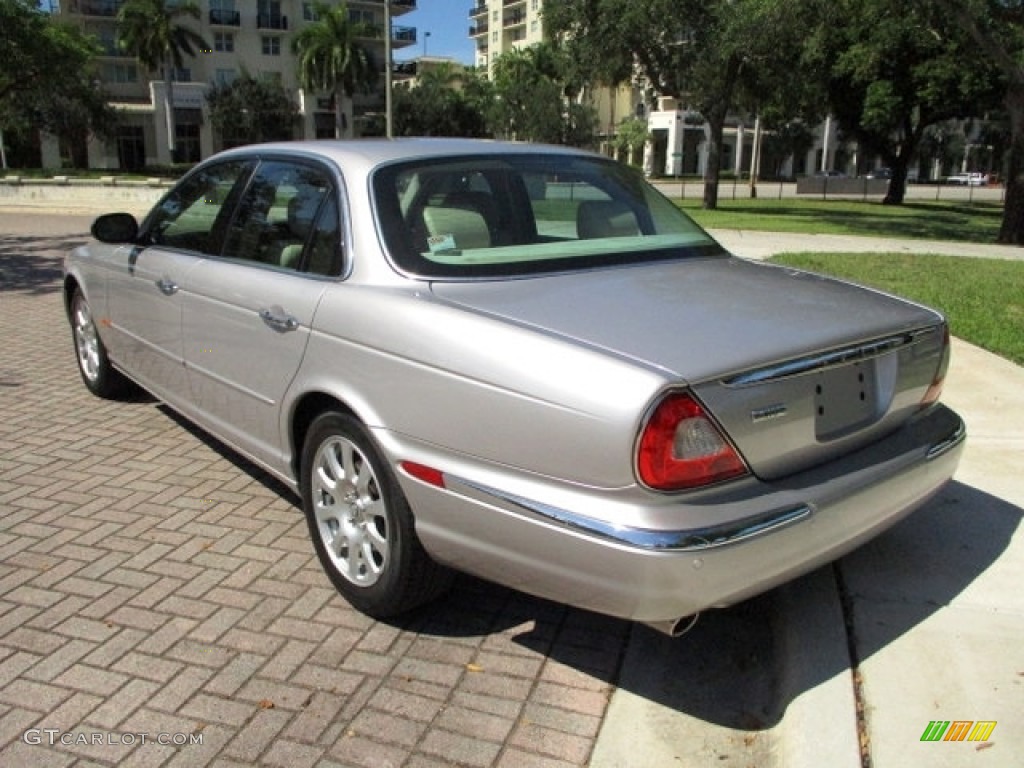 2004 XJ XJ8 - Platinum Silver Metallic / Sand photo #5