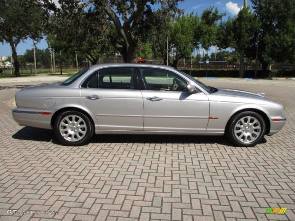 2004 XJ XJ8 - Platinum Silver Metallic / Sand photo #11
