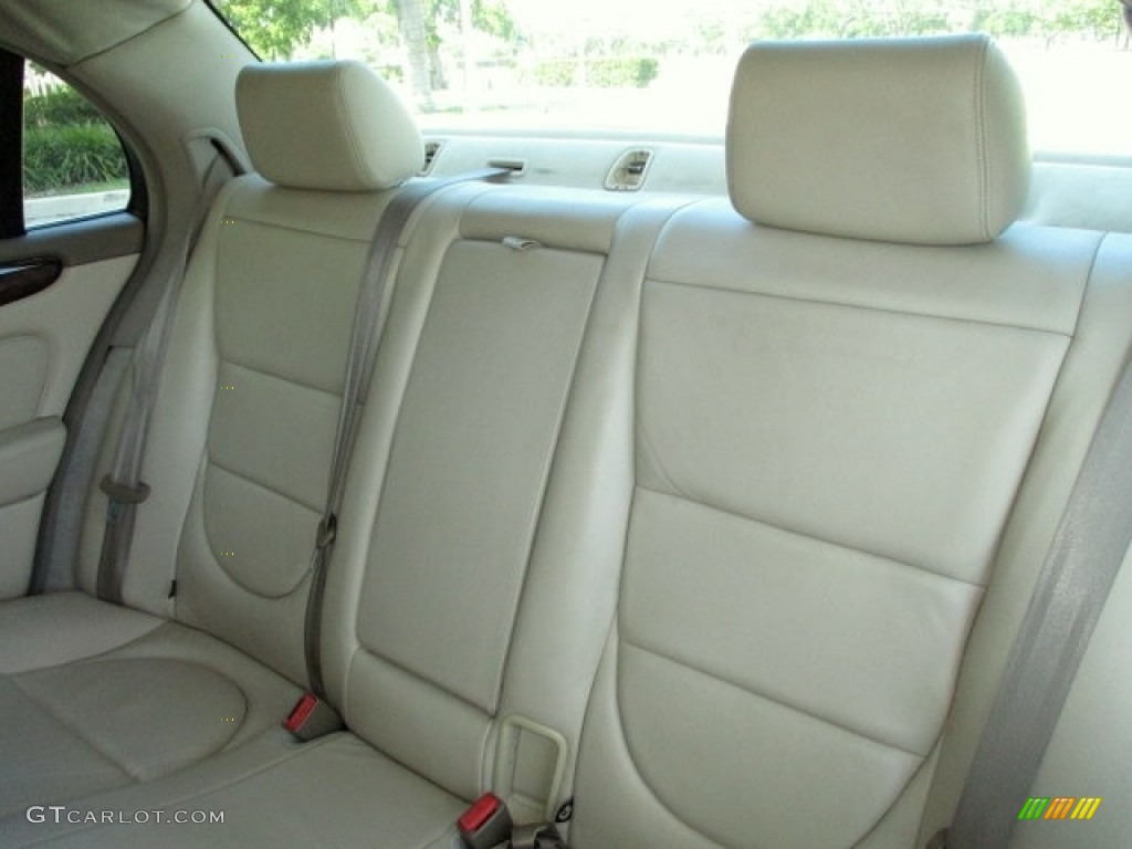 2004 XJ XJ8 - Platinum Silver Metallic / Sand photo #12