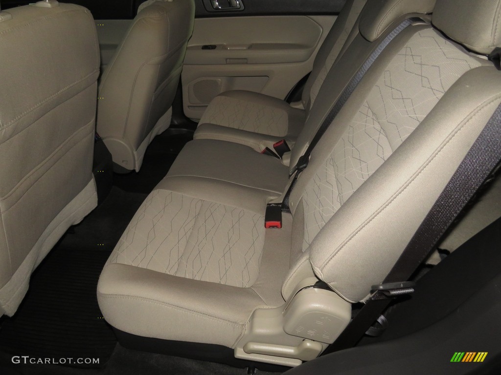 2015 Explorer 4WD - Deep Impact Blue / Medium Light Stone photo #21