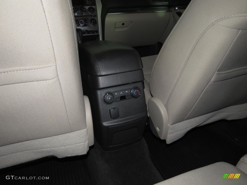 2015 Explorer 4WD - Deep Impact Blue / Medium Light Stone photo #22