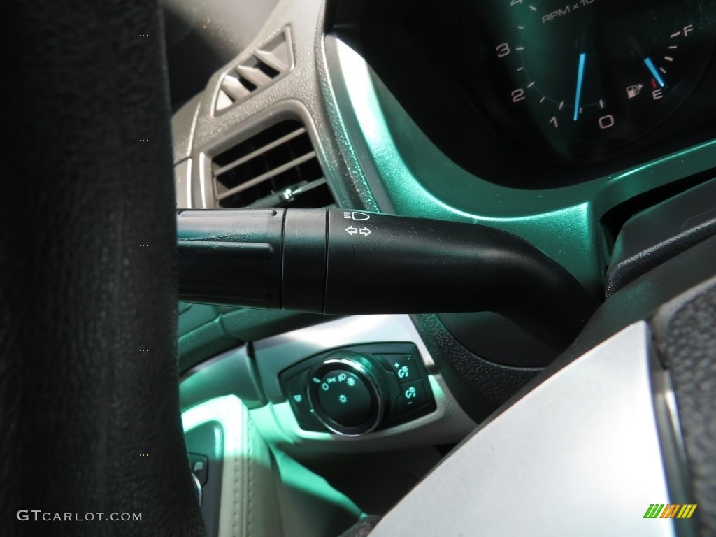 2015 Explorer 4WD - Deep Impact Blue / Medium Light Stone photo #30
