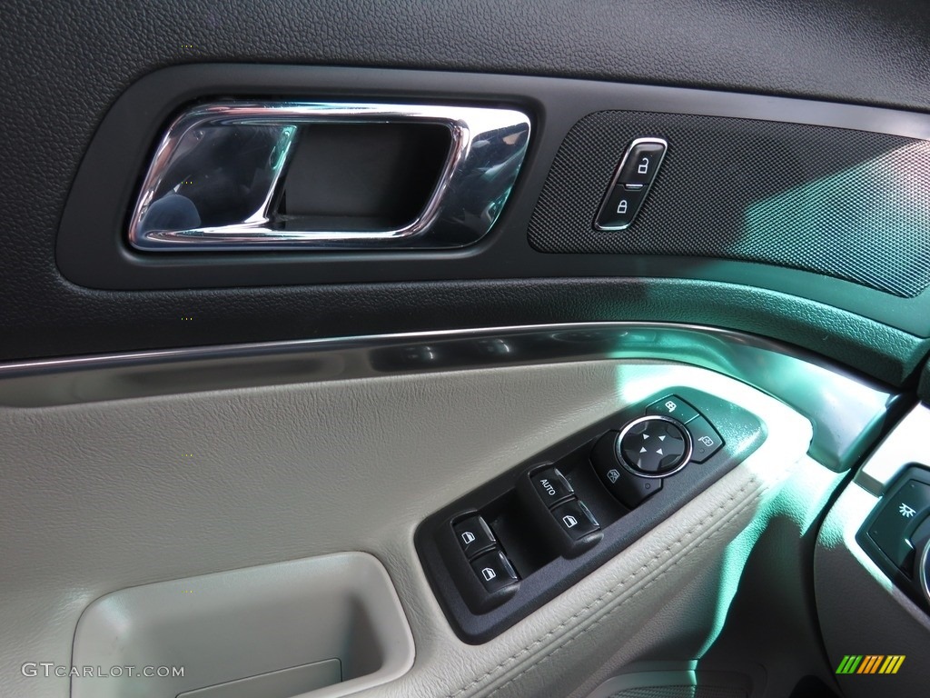 2015 Explorer 4WD - Deep Impact Blue / Medium Light Stone photo #35