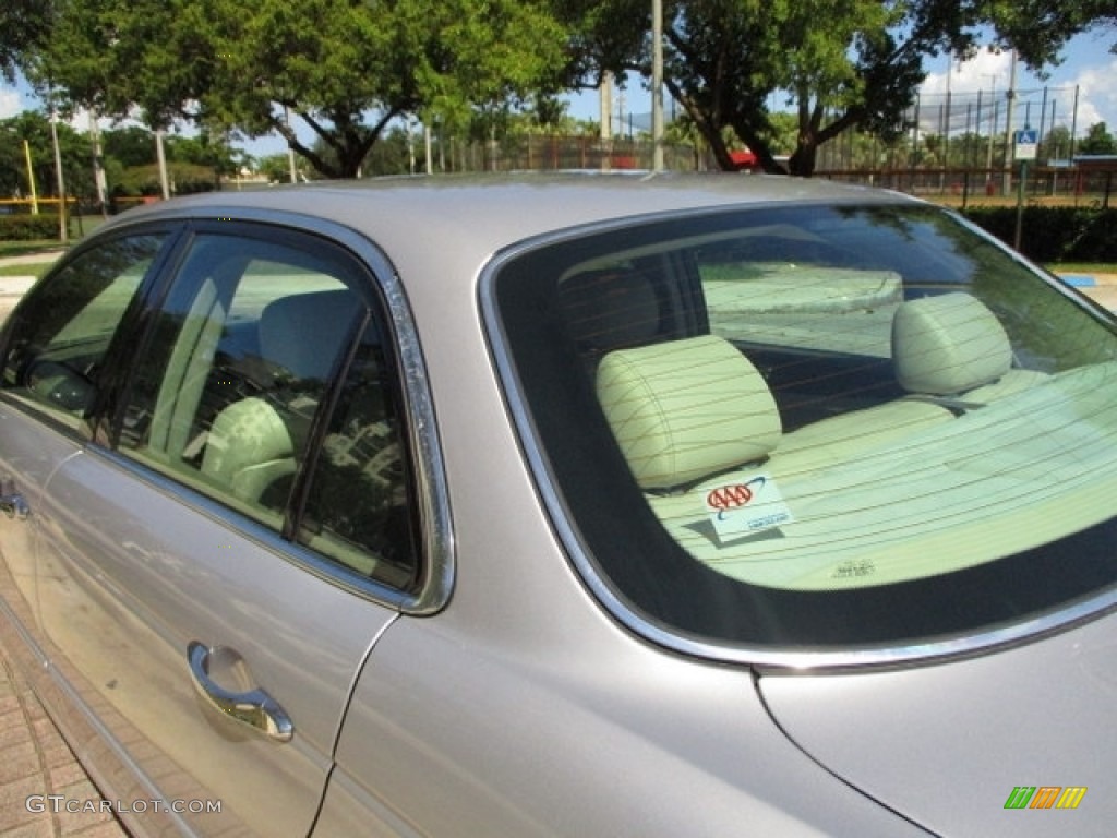 2004 XJ XJ8 - Platinum Silver Metallic / Sand photo #44