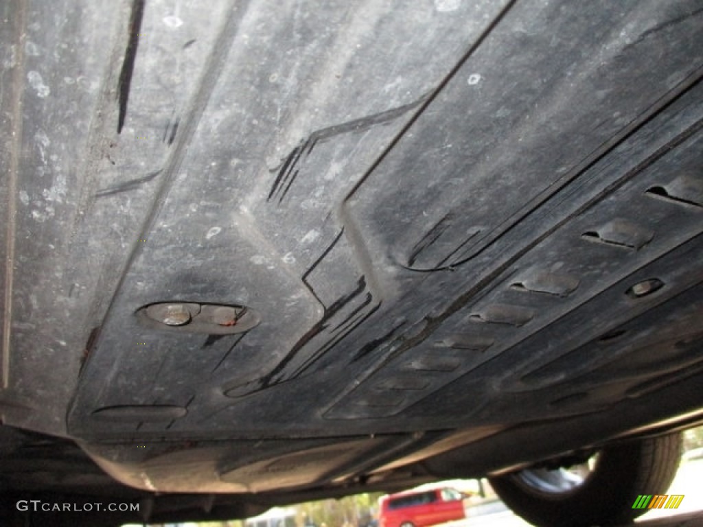 2004 XJ XJ8 - Platinum Silver Metallic / Sand photo #86