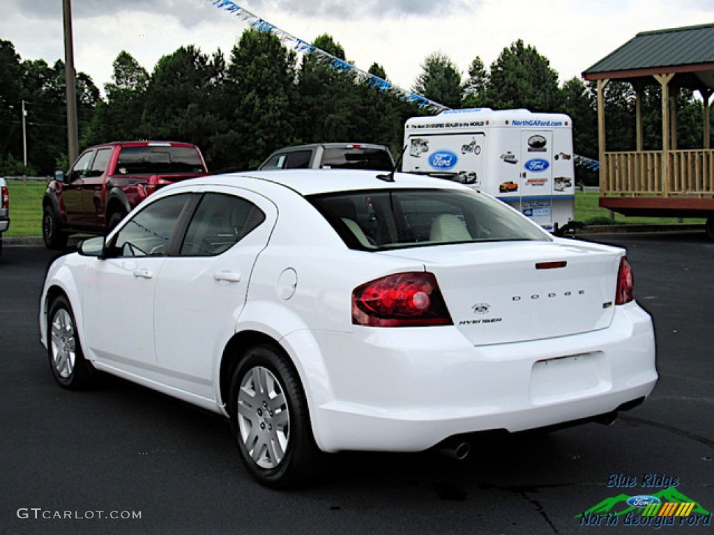 2013 Avenger SE V6 - New Bright White / Black/Light Frost Beige photo #3